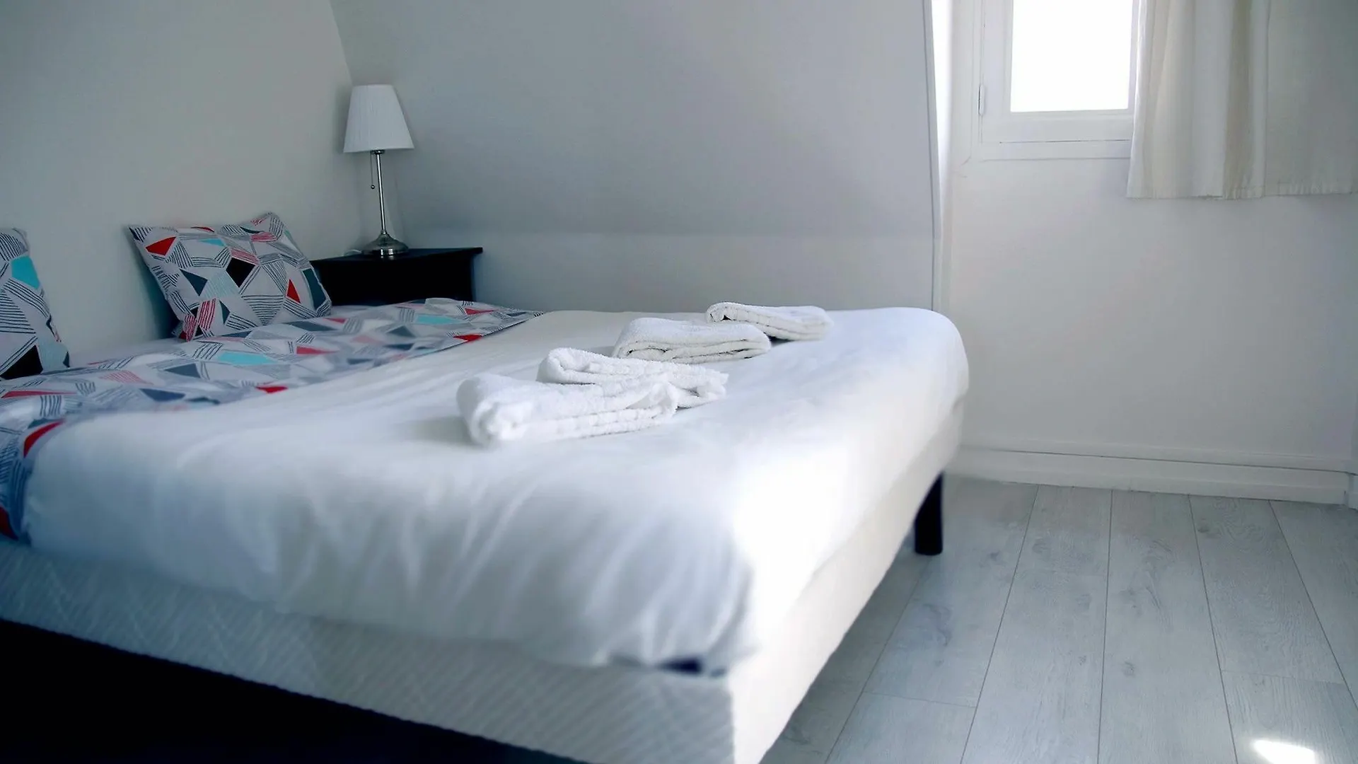 Rue De Ponthieu Furnished Apartment *